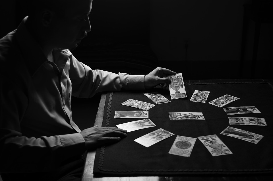 Episode 25 – The Psychology of Divination: a depth approach