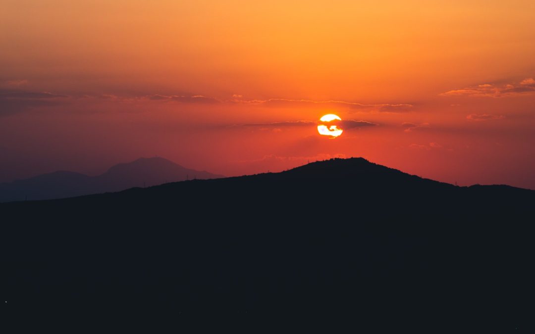 Midlife Crisis: Renewal or Stagnation