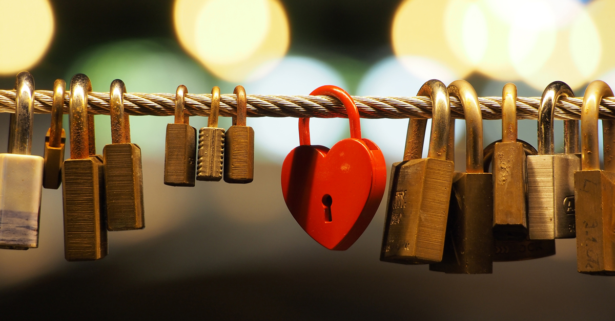 A heart shaped padlock illustrates the concept of amor fati